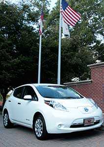 Scott Evans Nissan Gives 2015 Nissan Leaf to UWG 