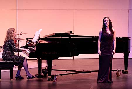 Faculty Wows at Concert
